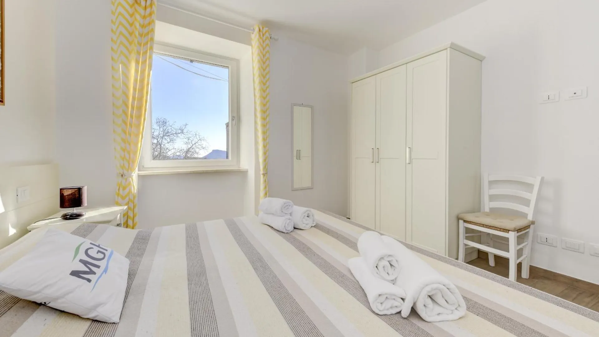 Mgh Alla Lanterna Apartments Costermano